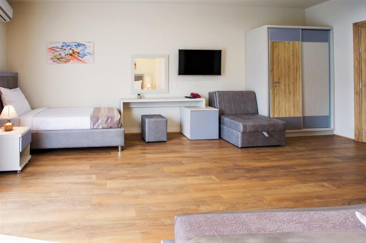 Hotel Olimpija Plus Herceg Novi Bagian luar foto