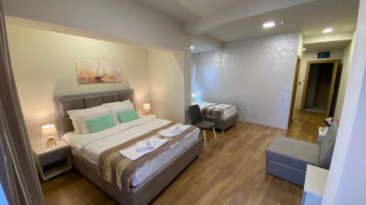 Hotel Olimpija Plus Herceg Novi Bagian luar foto