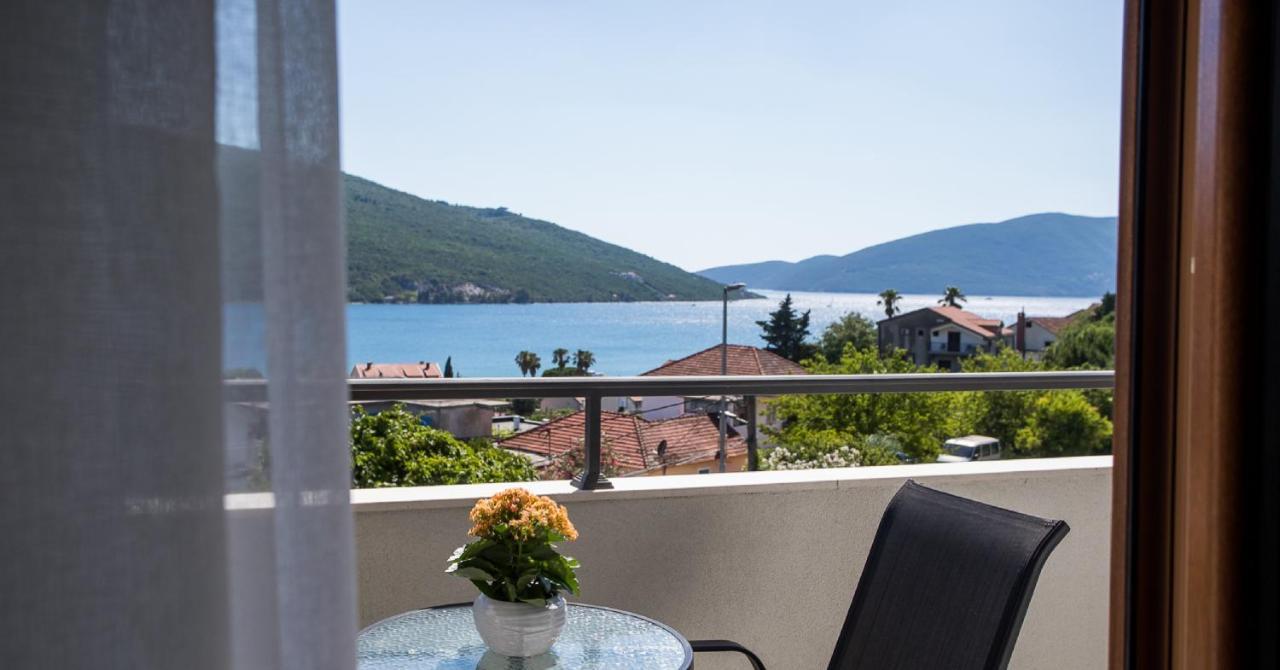 Hotel Olimpija Plus Herceg Novi Bagian luar foto