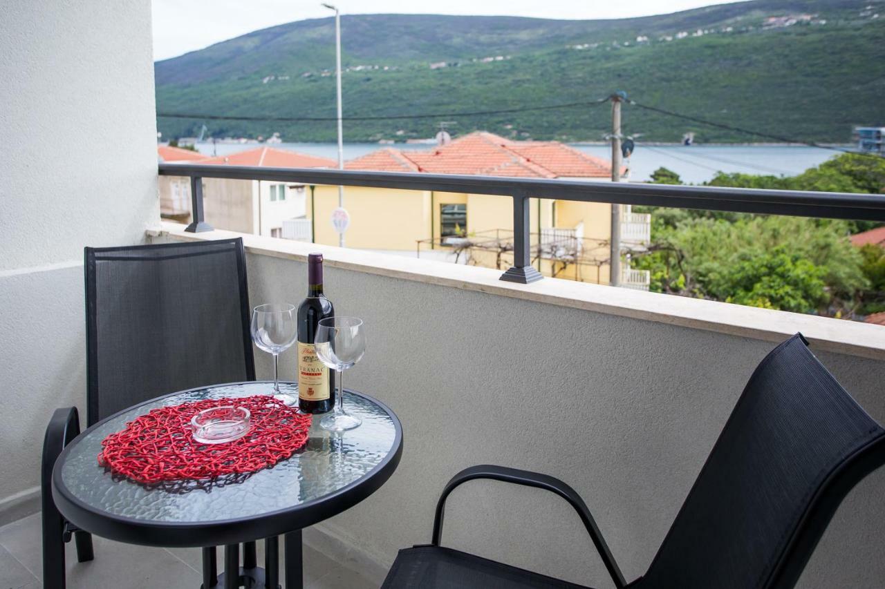 Hotel Olimpija Plus Herceg Novi Bagian luar foto