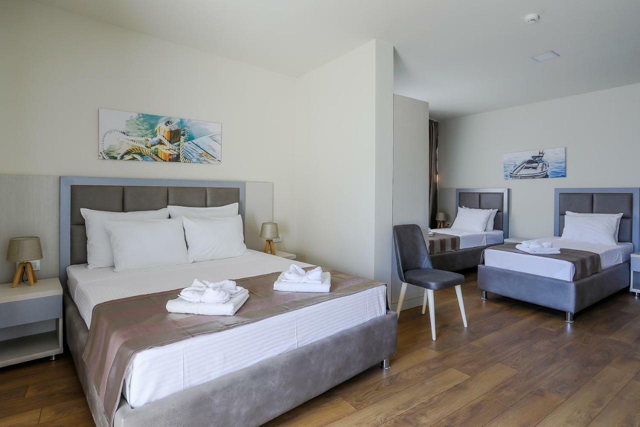 Hotel Olimpija Plus Herceg Novi Bagian luar foto