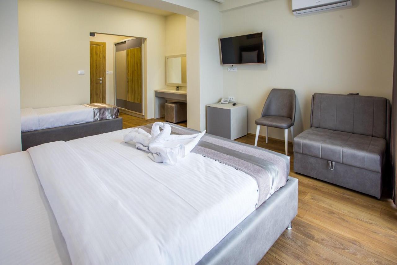 Hotel Olimpija Plus Herceg Novi Bagian luar foto